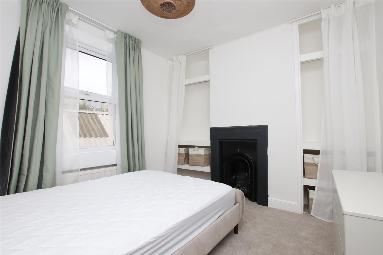 High Street, Weston, BA1